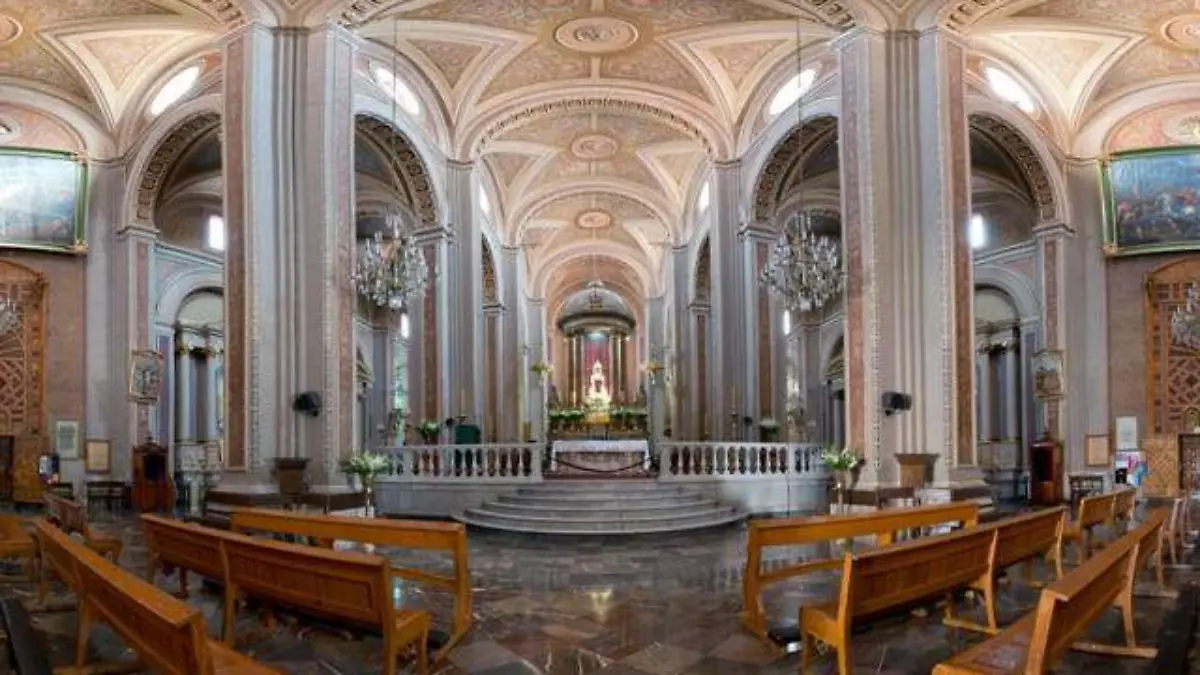 1 PORTADA PRINCIPAL-Interior de la Catedral